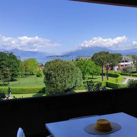 Vista lago Desenzano del Garda Appartamento *